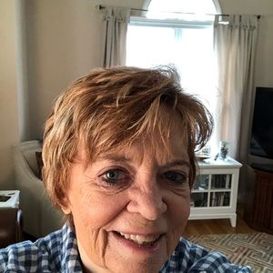 Meet your Posher, Carol